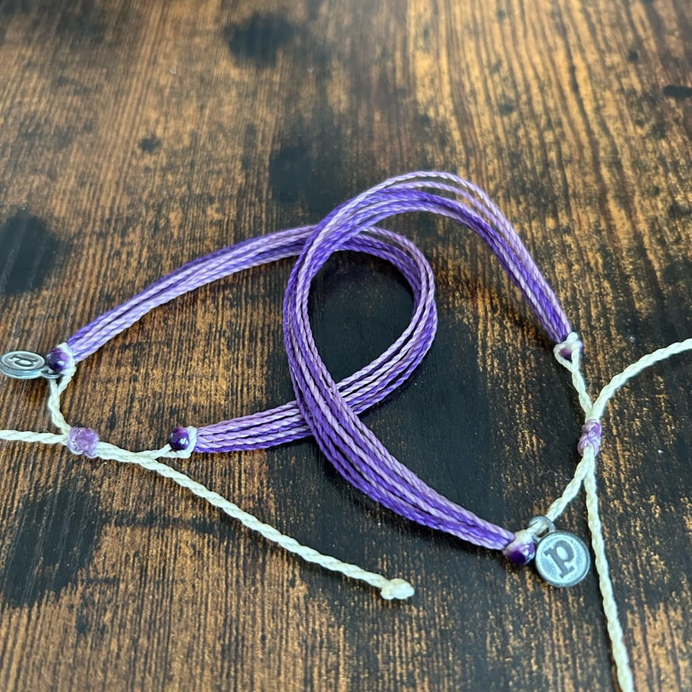 Two adjustable bracelets - Picture 2 of 2